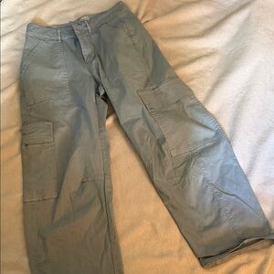 Women's Utility Cargo Pants in Light Sage Green
